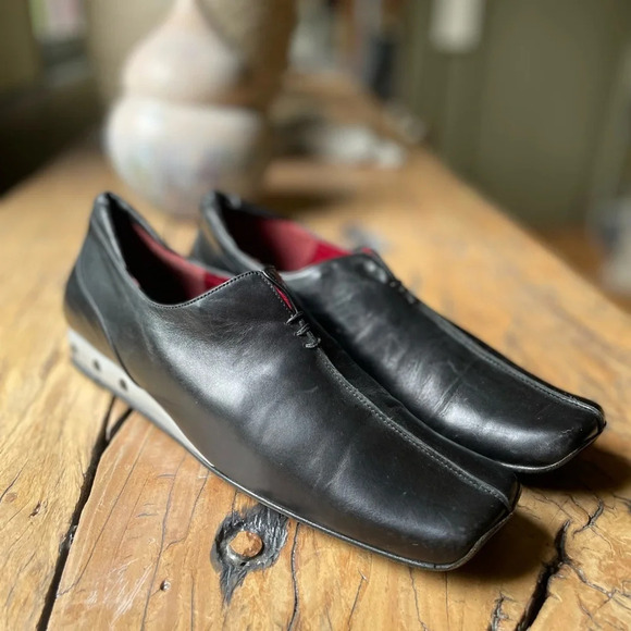 Donald Pliner Black Leather Women’s Loafers - Picture 2 of 9